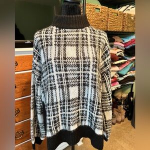 Women’s Plaid Sweater